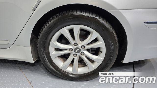 Hyundai Genesis 2013 — photo 7