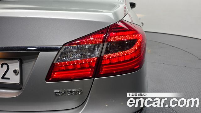 Hyundai Genesis 2013 — photo 9