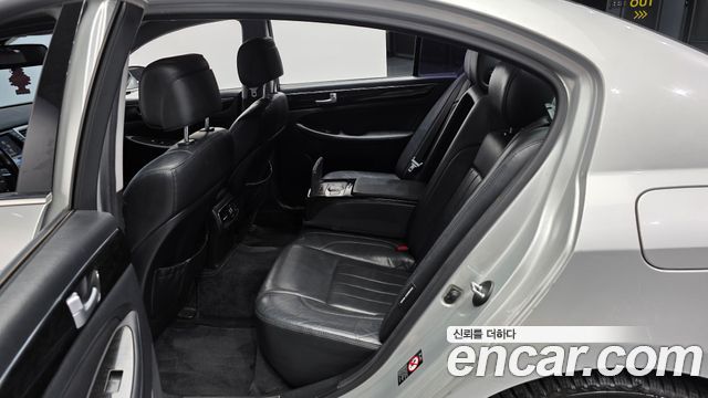 Hyundai Genesis 2013 — photo 16