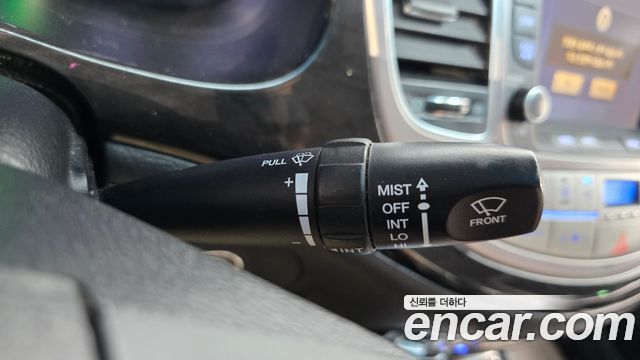 Hyundai Genesis 2013 — photo 29