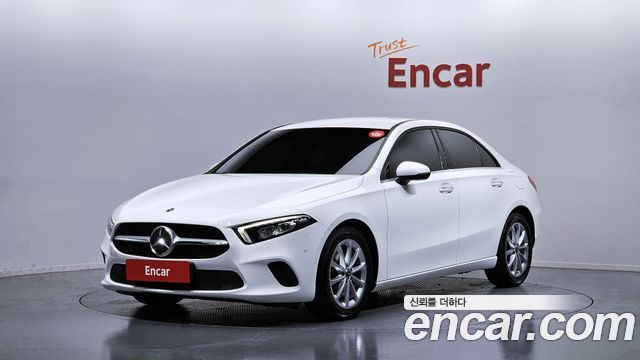 Mercedes-Benz A-Class 2020 — photo 1