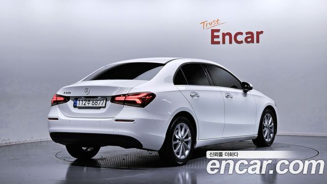 Mercedes-Benz A-Class 2020 — photo 2