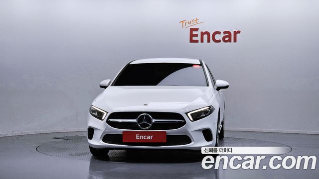Mercedes-Benz A-Class 2020 — photo 3