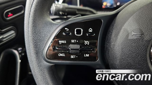 Mercedes-Benz A-Class 2020 — photo 16