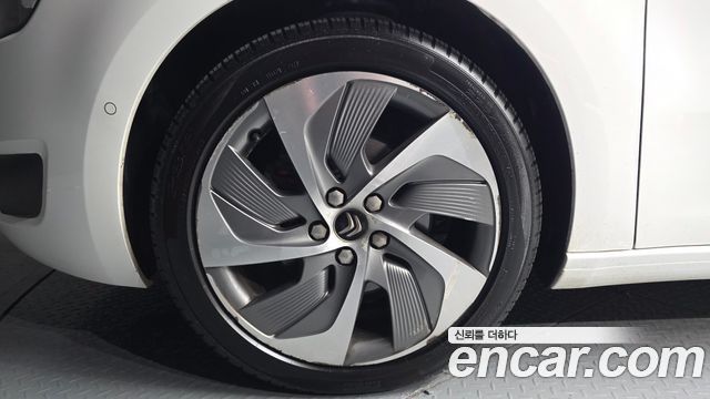 Citroën / DS C4 Picasso 2015 — photo 5