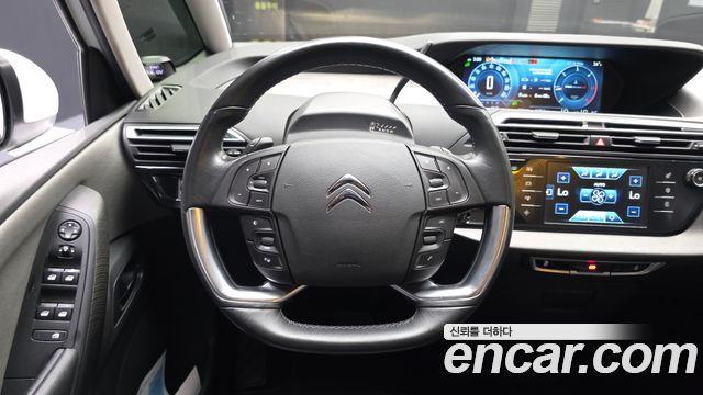 Citroën / DS C4 Picasso 2015 — photo 13