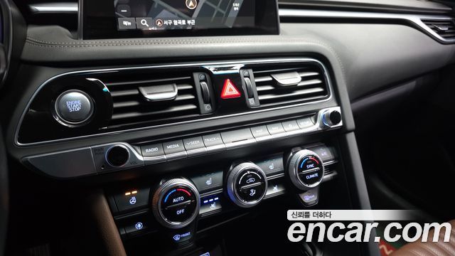 Genesis G70 2019 — photo 22
