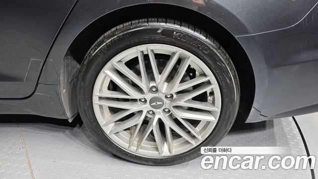 Genesis G70 2019 — photo 7
