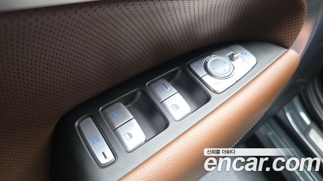 Genesis G70 2019 — photo 30