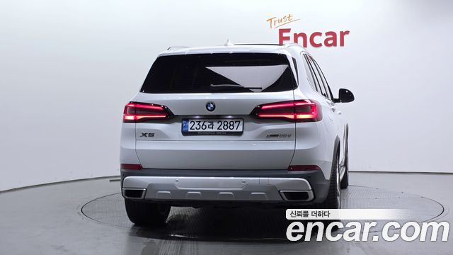 BMW X5 2021 — photo 4