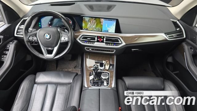 BMW X5 2021 — photo 10