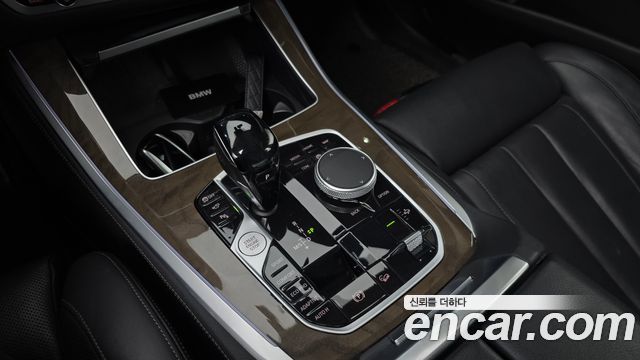 BMW X5 2021 — photo 12