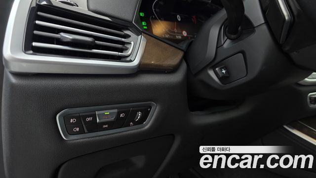 BMW X5 2021 — photo 24