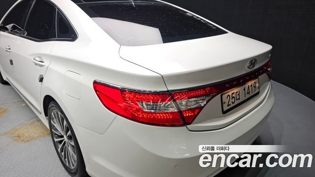 Hyundai Grandeur 2014 — photo 9