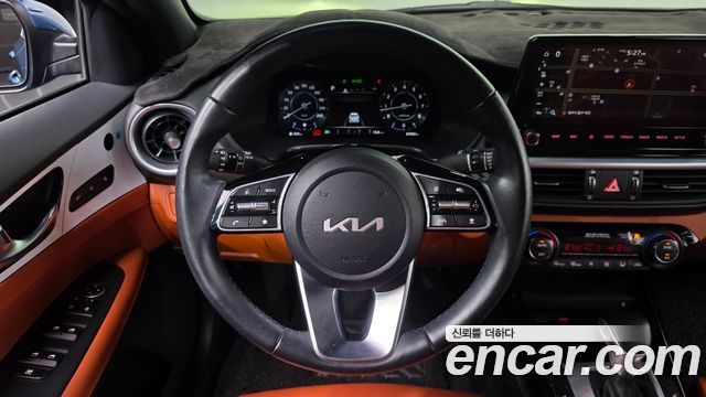 Kia K3 2022 — photo 12