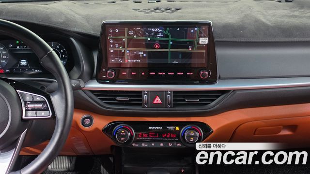 Kia K3 2022 — photo 14