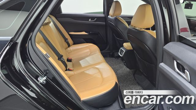 Kia K5 2021 — photo 11