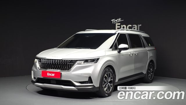 Kia Canival 2022 — photo 1