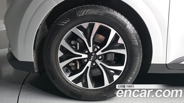 Kia Canival 2022 — photo 5