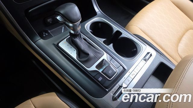 Kia Canival 2022 — photo 9