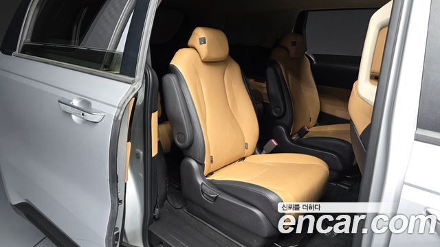 Kia Canival 2022 — photo 12