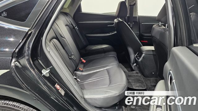 Hyundai Sonata 2021 — photo 18