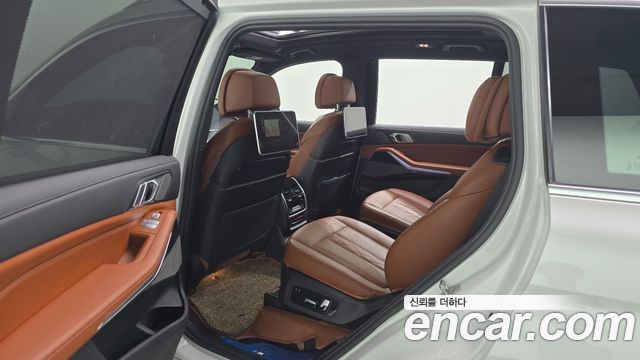 BMW X7 2020 — photo 18