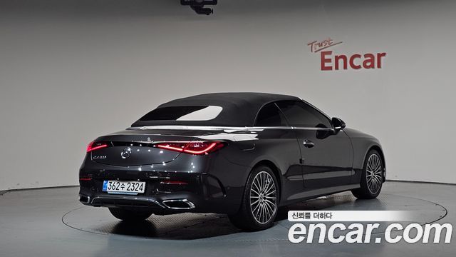 Mercedes-Benz CLE-Class 2025 — photo 36