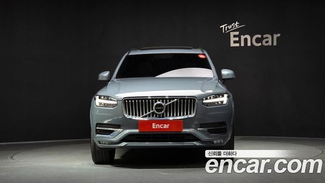 Volvo XC90 2022 — photo 3