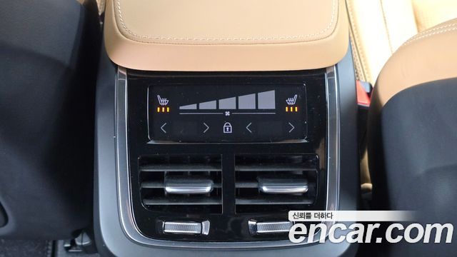 Volvo XC90 2022 — photo 19