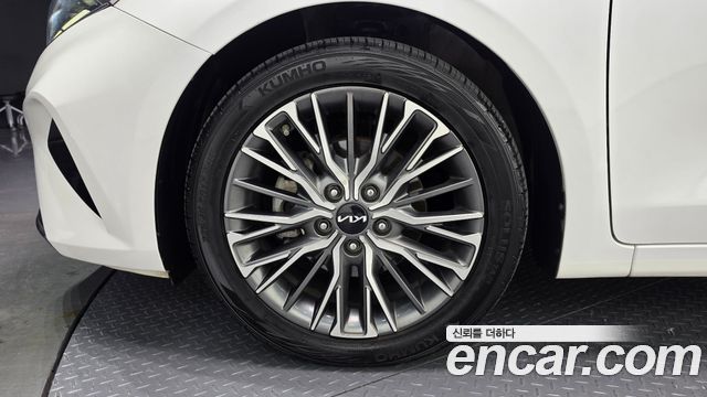 Kia K3 2022 — photo 5