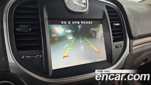 Chrysler 300C 2014 — photo 15