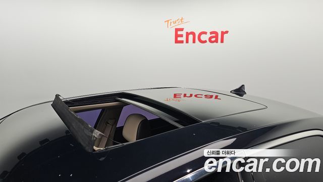 Chrysler 300C 2014 — photo 19
