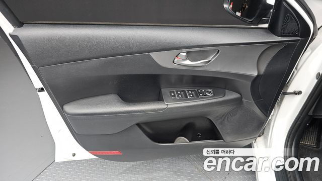 Kia K3 2021 — photo 14