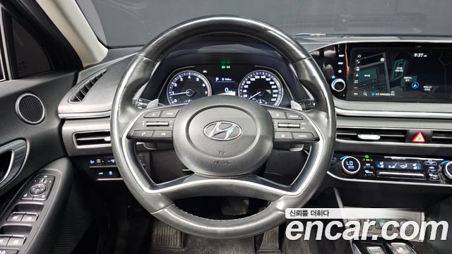 Hyundai Sonata 2020 — photo 21