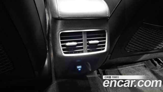 Hyundai Sonata 2020 — photo 31