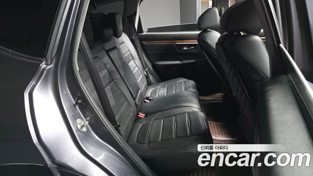 Honda CR-V 2019 — photo 18
