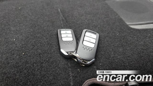 Honda CR-V 2019 — photo 24