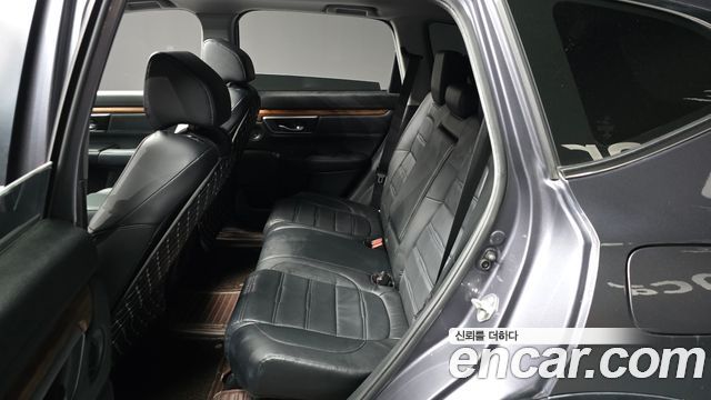 Honda CR-V 2019 — photo 16