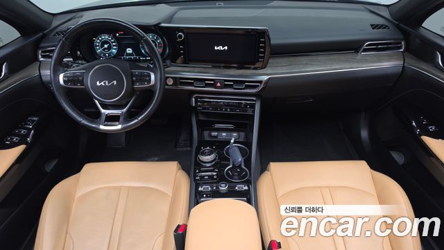 Kia K5 2023 — photo 10