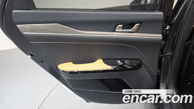 Kia K5 2023 — photo 15