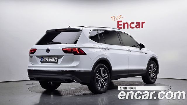 Volkswagen Tiguan 2020 — photo 2