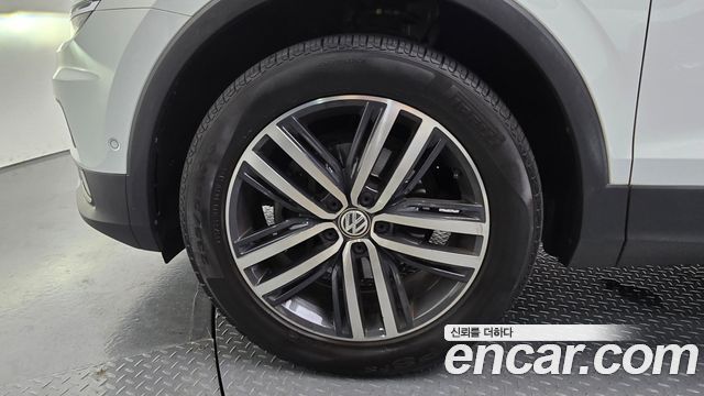 Volkswagen Tiguan 2020 — photo 5