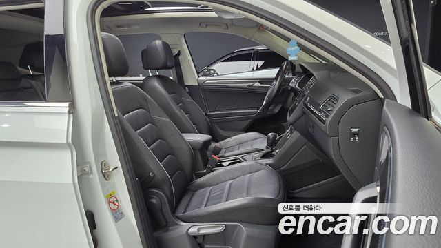 Volkswagen Tiguan 2020 — photo 11
