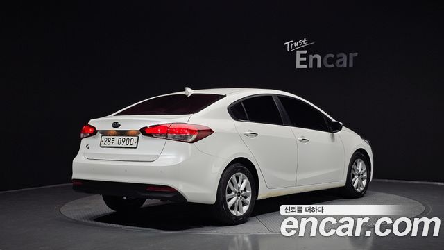 Kia K3 2016 — photo 2
