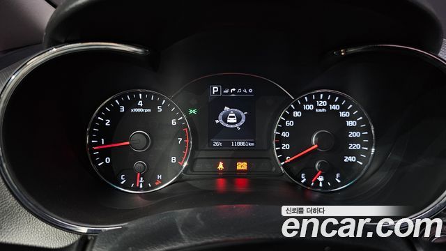 Kia K3 2016 — photo 11