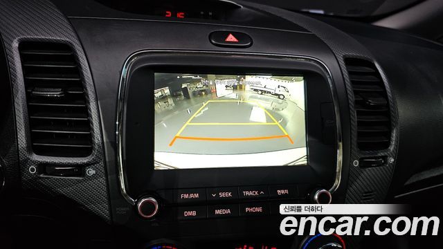 Kia K3 2016 — photo 21