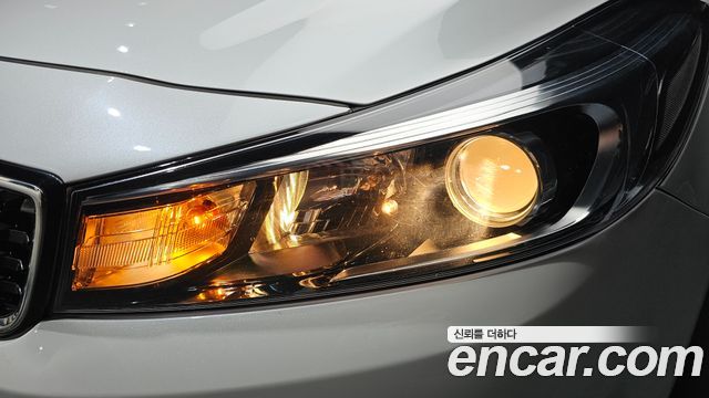 Kia K3 2016 — photo 8