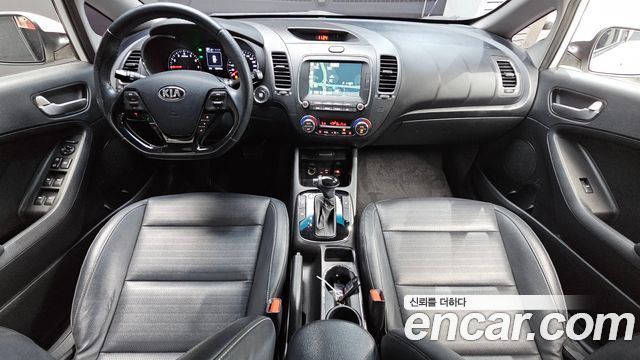 Kia K3 2016 — photo 7