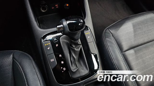 Kia K3 2016 — photo 9